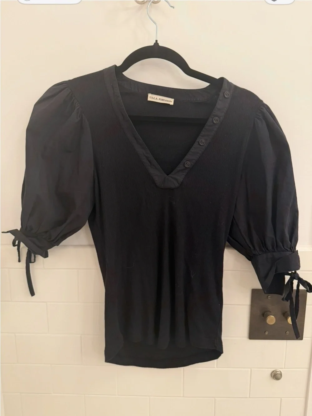 Ulla Johnson Black V-Neck Puff-Sleeve Top size small